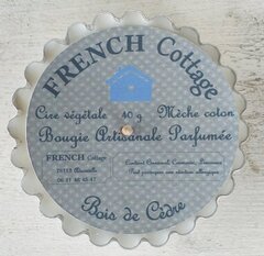 Bois de Cèdre Retrouvez toutes les bougies de la senteur Bois de Cèdre